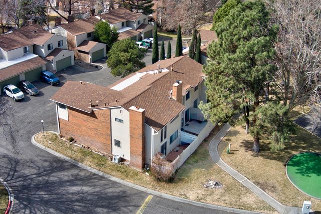 3 Lakeshore Drive NE, Albuquerque, NM 87112