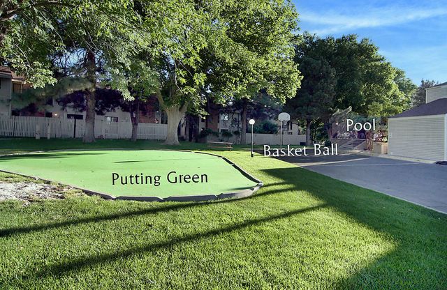 3 Lakeshore Drive NE, Albuquerque, NM 87112