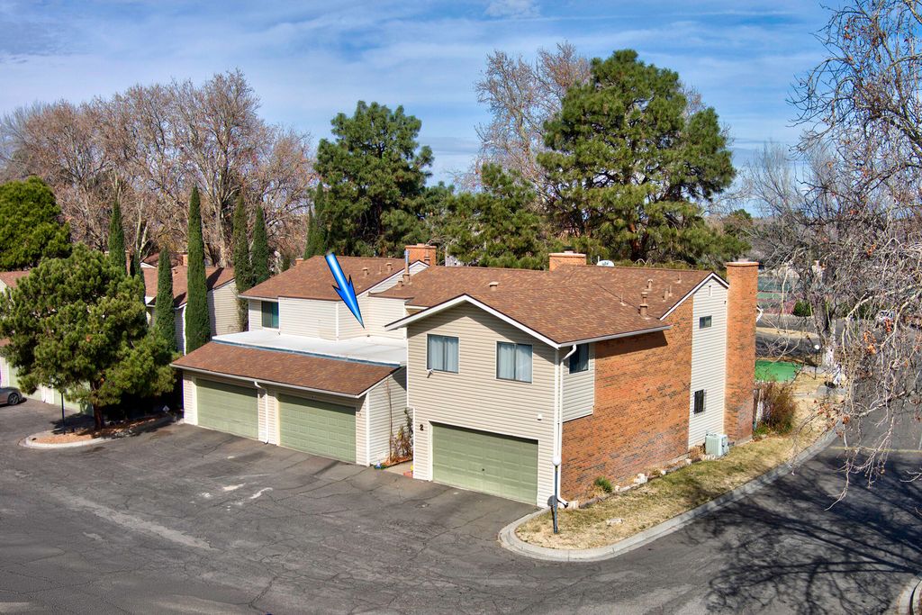 3 Lakeshore Drive NE, Albuquerque, NM 87112