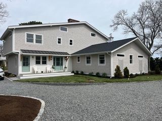 531 Menauhant Rd, Falmouth, MA 02536