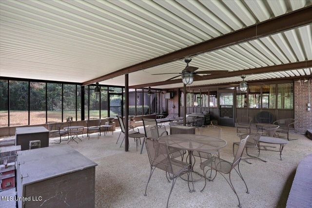 5230 Brookleigh Drive, Byram, MS 39272