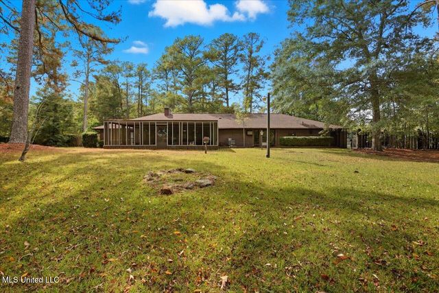 5230 Brookleigh Drive, Byram, MS 39272