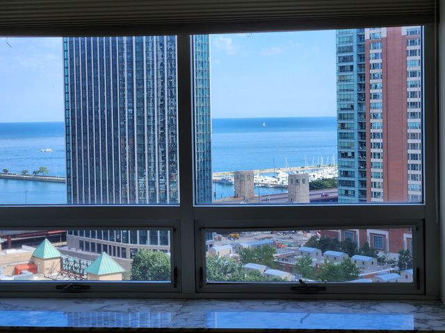 512 N Mcclurg Court 1206, Chicago, IL 60611