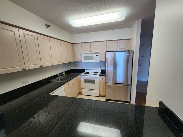 512 N Mcclurg Court 1206, Chicago, IL 60611
