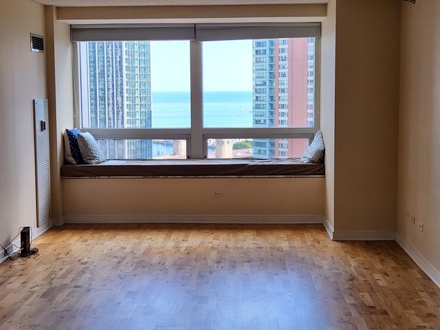 512 N Mcclurg Court 1206, Chicago, IL 60611