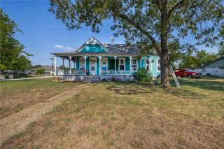 610 West Davis Street, Hearne, TX 77859
