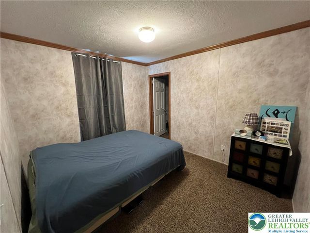 12 Springridge Road, Moore Twp, PA 18014