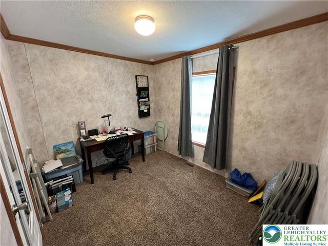 12 Springridge Road, Moore Twp, PA 18014