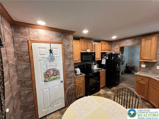 12 Springridge Road, Moore Twp, PA 18014
