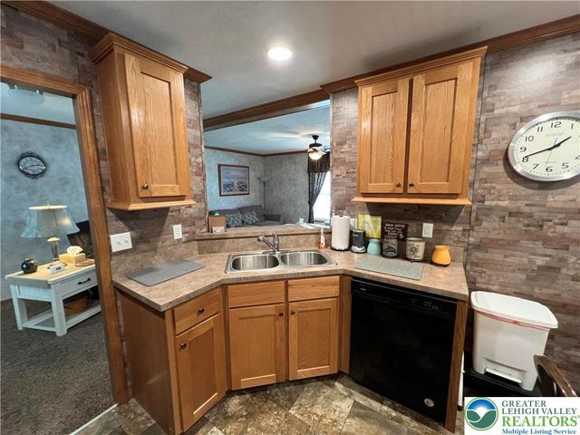 12 Springridge Road, Moore Twp, PA 18014