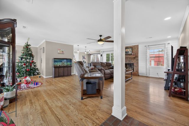 5 Camper Creek Rd, Fayetteville, TN 37334