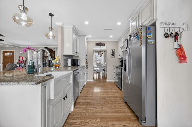 5 Camper Creek Rd, Fayetteville, TN 37334