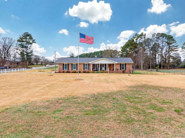 5 Camper Creek Rd, Fayetteville, TN 37334