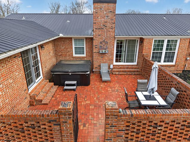 5 Camper Creek Rd, Fayetteville, TN 37334