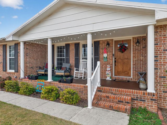 5 Camper Creek Rd, Fayetteville, TN 37334