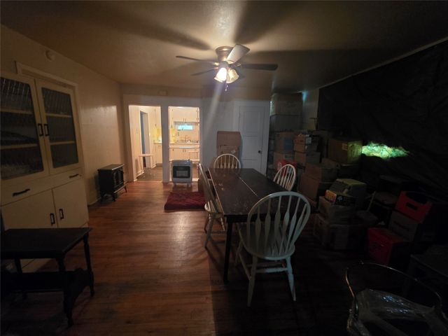 401 W Wilson Street, Cleburne, TX 76033