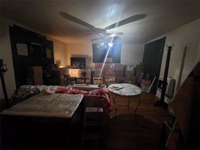 401 W Wilson Street, Cleburne, TX 76033
