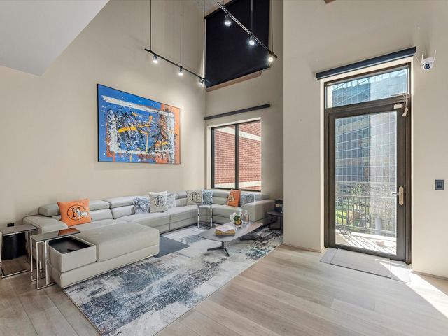 5005 Hidalgo Street 613, Houston, TX 77056