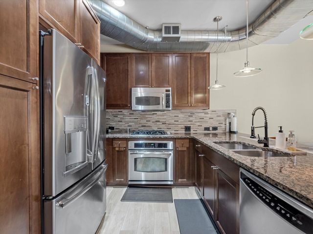 5005 Hidalgo Street 613, Houston, TX 77056