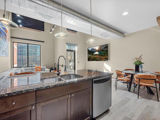 5005 Hidalgo Street 613, Houston, TX 77056