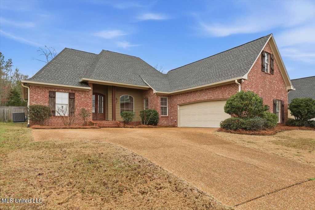 242 Huntington Hollow, Brandon, MS 39047