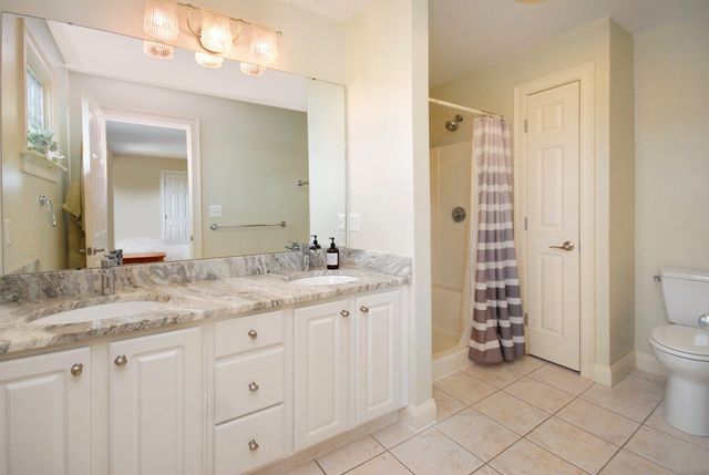 35 Lancaster County Rd 8A, Harvard, MA 01451