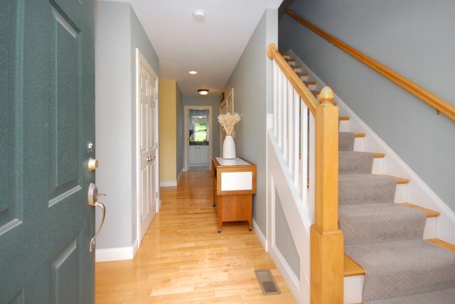 35 Lancaster County Rd 8A, Harvard, MA 01451
