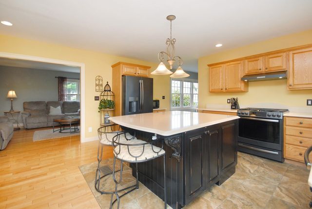 35 Lancaster County Rd 8A, Harvard, MA 01451