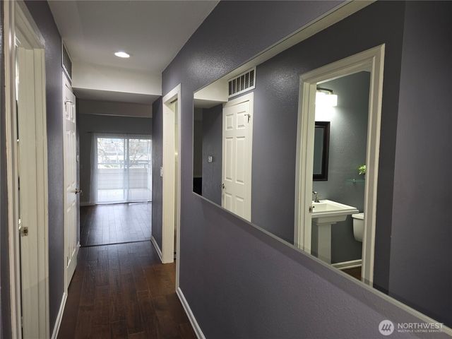 7417 Old redmond Road, Redmond, WA 98052