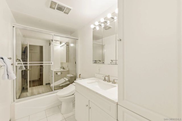 2364 Torrey pines Rd. 38, La Jolla, CA 92037