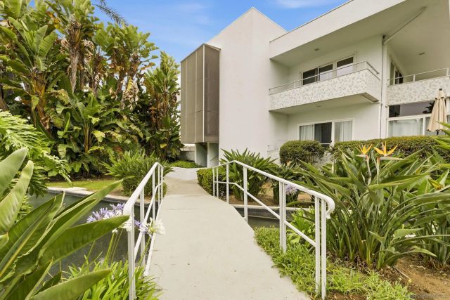 2364 Torrey pines Rd. 38, La Jolla, CA 92037