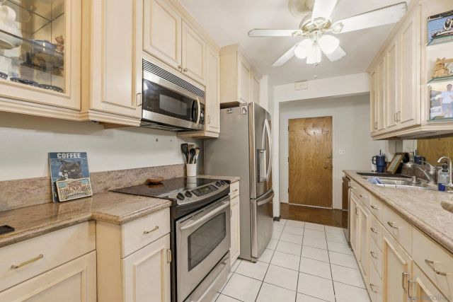 2364 Torrey pines Rd. 38, La Jolla, CA 92037