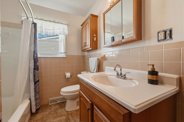 743 Lee Street, Barboursville, WV 25504