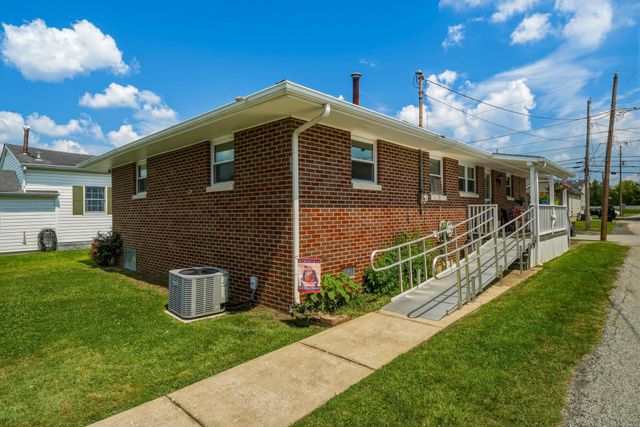 743 Lee Street, Barboursville, WV 25504