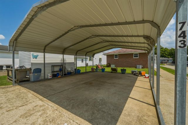 743 Lee Street, Barboursville, WV 25504
