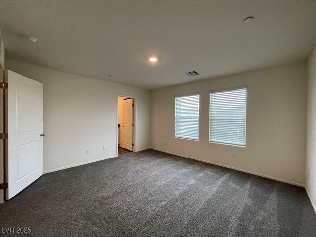 5000 Hunter Mesa Avenue, Las Vegas, NV 89139