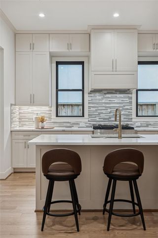 638 Harvard Street, Houston, TX 77007