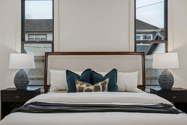 638 Harvard Street, Houston, TX 77007