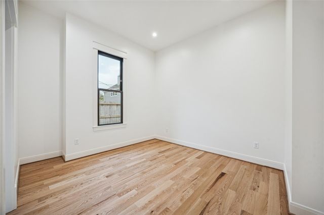 638 Harvard Street, Houston, TX 77007