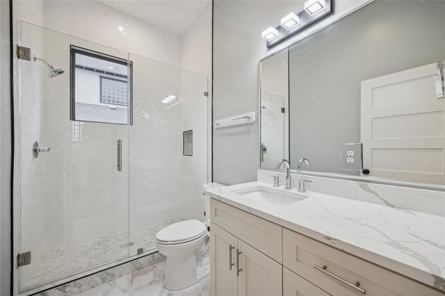 638 Harvard Street, Houston, TX 77007