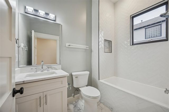 638 Harvard Street, Houston, TX 77007