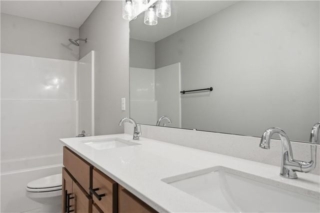 13458 W 179th Terrace, Overland Park, KS 66013