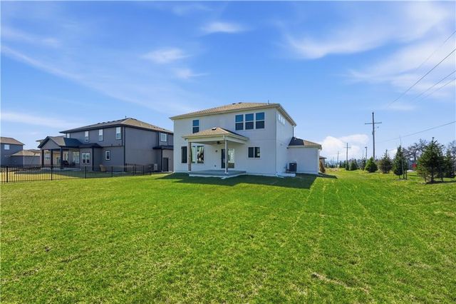 13458 W 179th Terrace, Overland Park, KS 66013