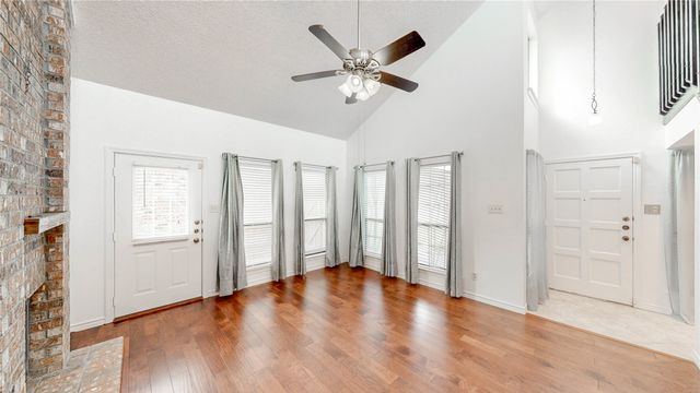 2121 Stradivarius Lane, Carrollton, TX 75007