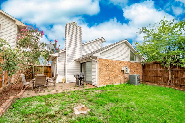 2121 Stradivarius Lane, Carrollton, TX 75007
