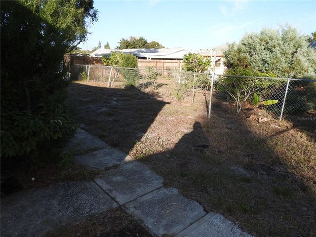 1324 VIKING DRIVE, Holiday, FL 34691