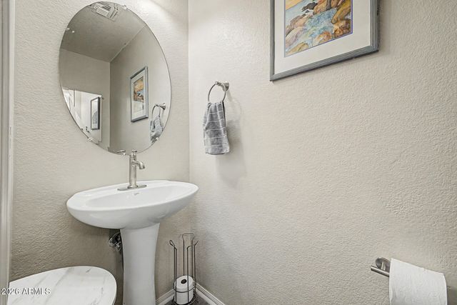 2532 W STRAIGHT ARROW Lane, Phoenix, AZ 85085