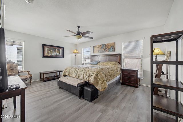2532 W STRAIGHT ARROW Lane, Phoenix, AZ 85085