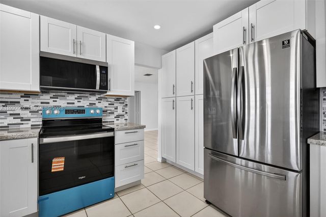 329 SE 3rd Street 502T, Hallandale Beach, FL 33009