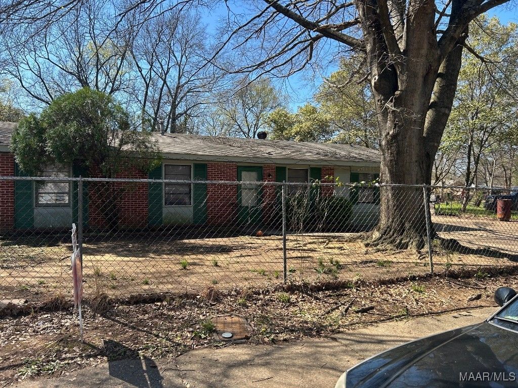 114 ROTARY Street, Montgomery, AL 36110